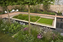 Chelsea Flower Show 2013, Brewin Dolphin garden, Designer Robert Myers. Gold medal